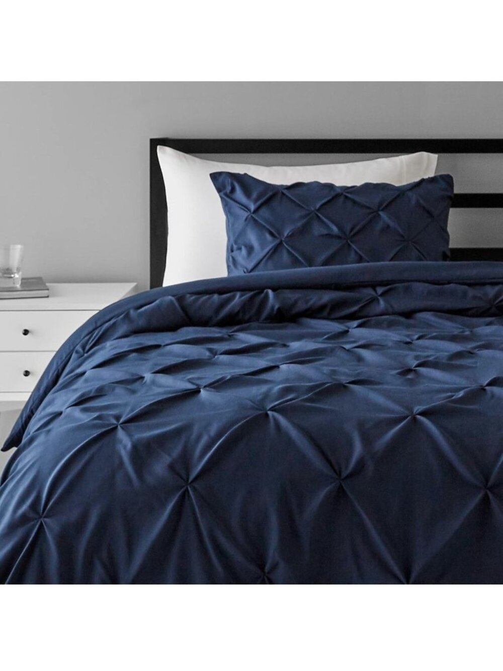 Amazon Basics Pinch Pleat Down-Alternative Comforter Bedding Set Size twin